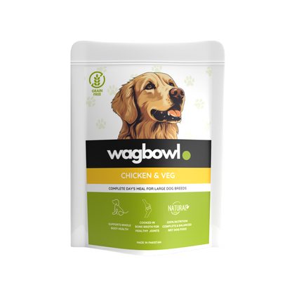 Wagbowl Chicken & Veg Grain-Free fresh dog food pack, cook-dated